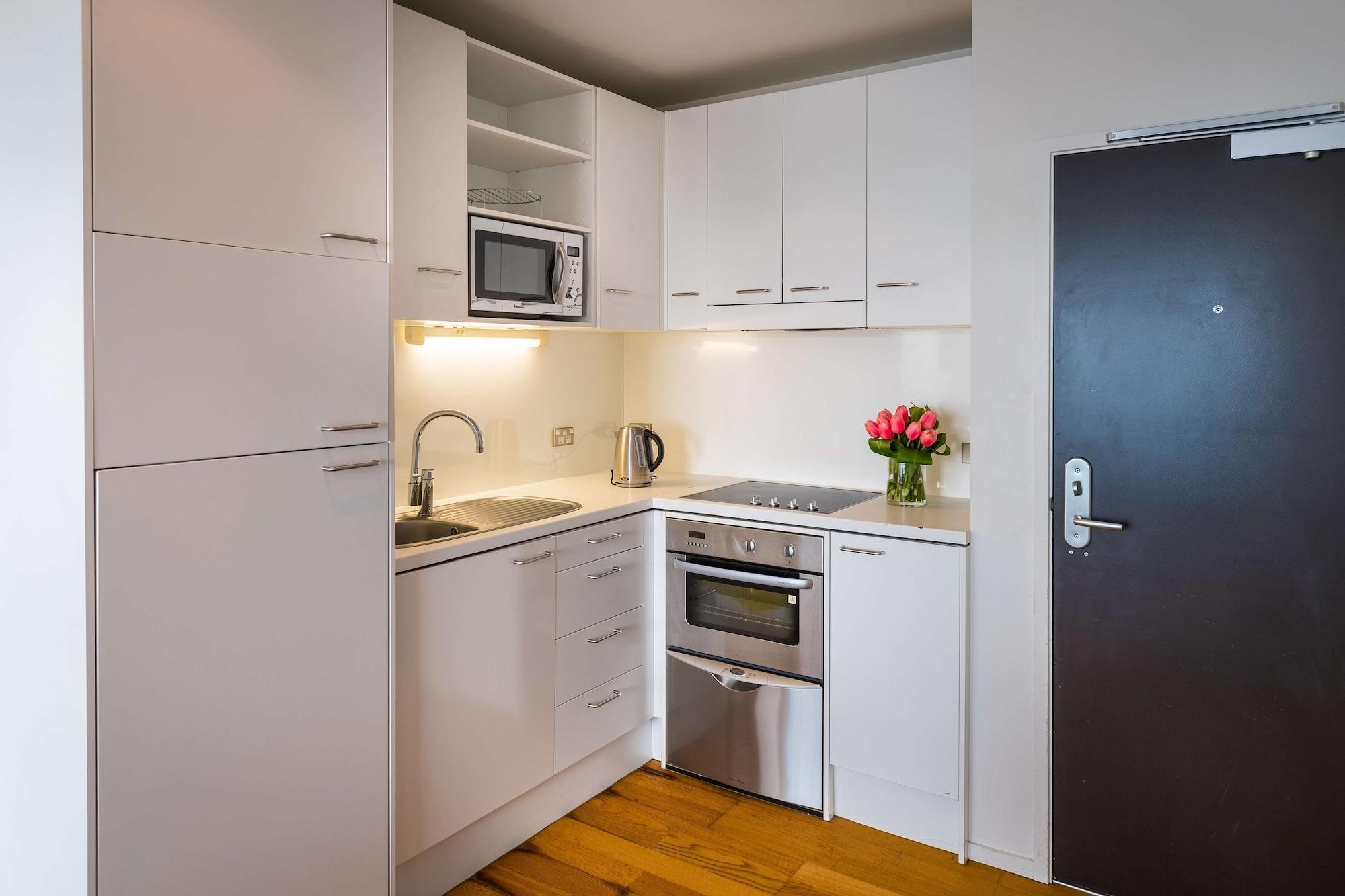Auckland Harbour Suites Exteriör bild