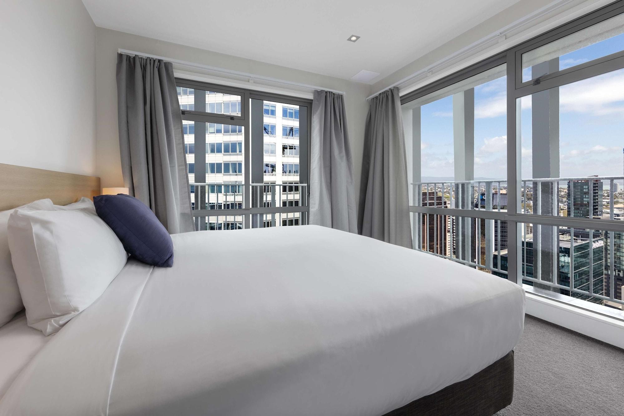 Auckland Harbour Suites Exteriör bild